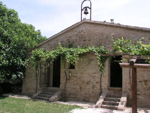 La chiesetta dall'esterno